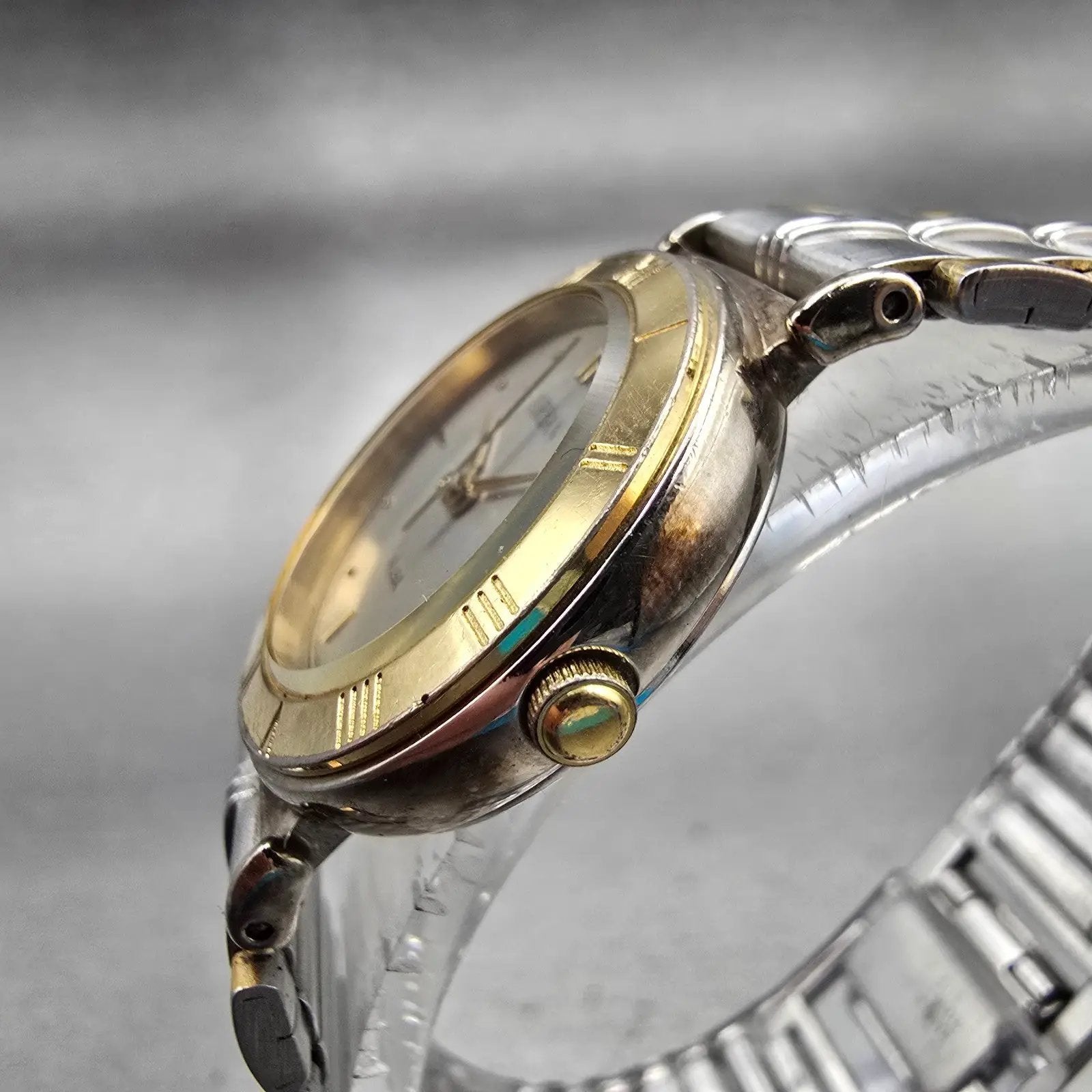 Seiko Alba Urban Watch Women 25mm Silver Dial Two Tone Round V301-6150 New Batt2