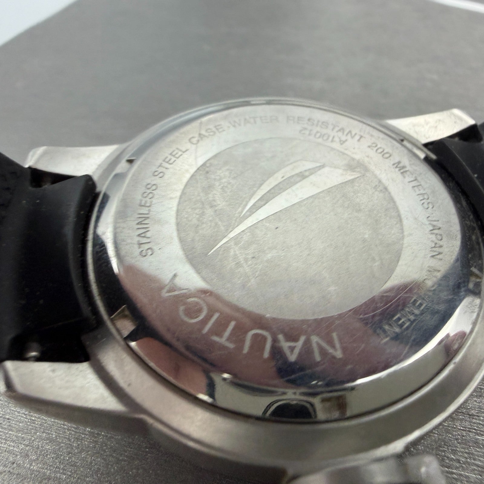 Nautica Dive Watch Men Black Dial Silver Tone Date Round A10012 New Battery9