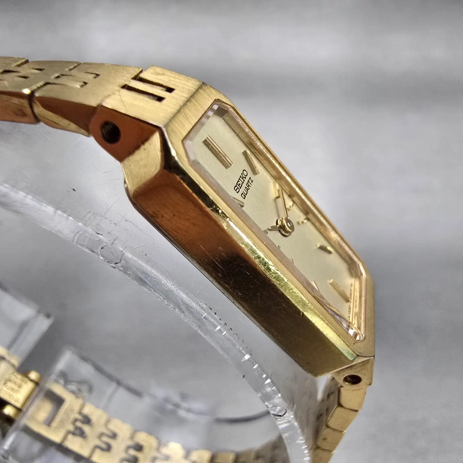 Seiko Watch Women 12mm Gold Dial Gold Tone Rectangle 1320-5029 New Battery VTG D3