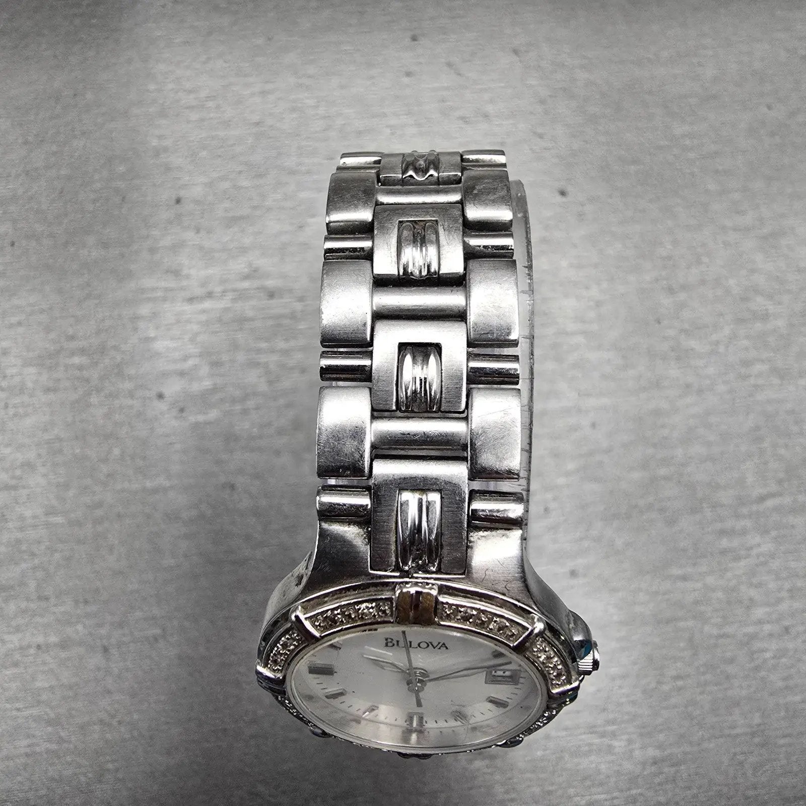 Bulova Watch Women 25mm White Dial Silver Tone Date Gemmed 96R04 New Battery4