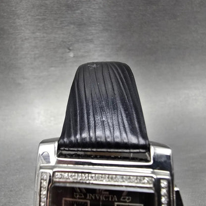 Invicta Chronograph Watch Women 30mm Black Dial Silver Tone 2011 New Battery4