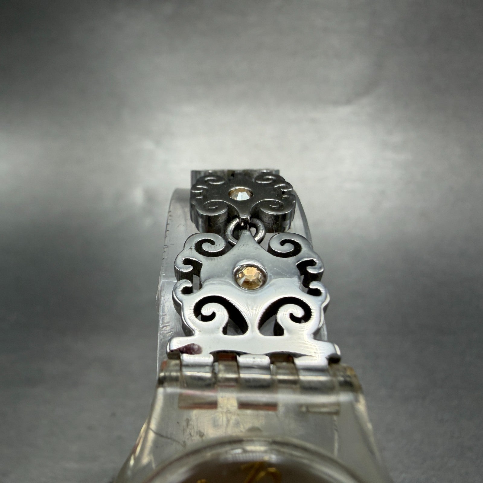 Swatch Crystal Lace Watch Women 25mm White Dial Clear Case Round New Battery4