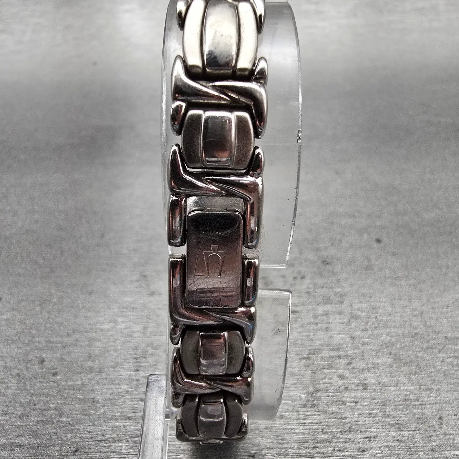 Bulova Watch Women 20mm MOP Dial Silver Tone Round 96L90 New Battery Bracelet7