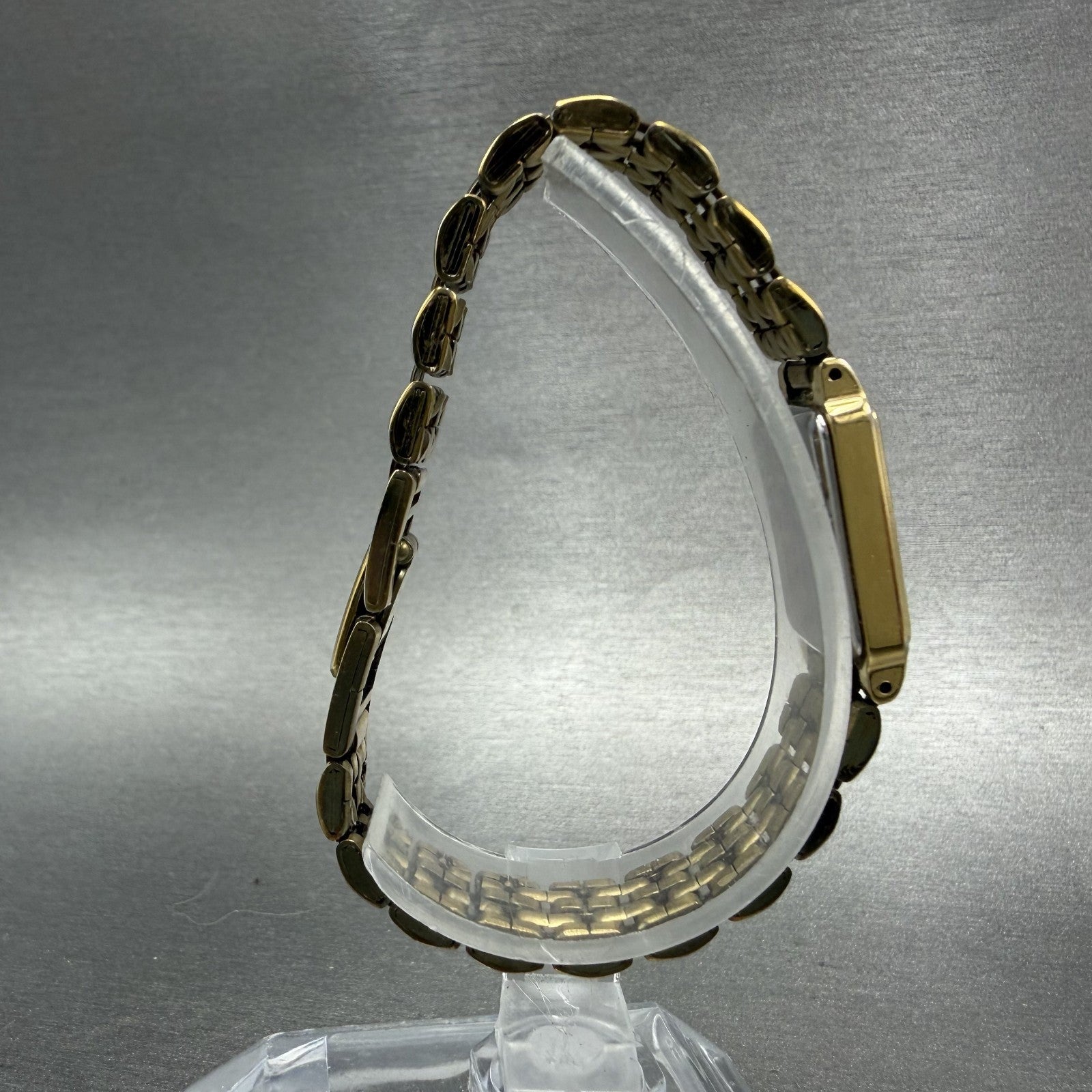 Seiko Tank Watch Women 13mm Silver Tone Gold Tone Rectangle 2e20-6859 NewBatt FG8