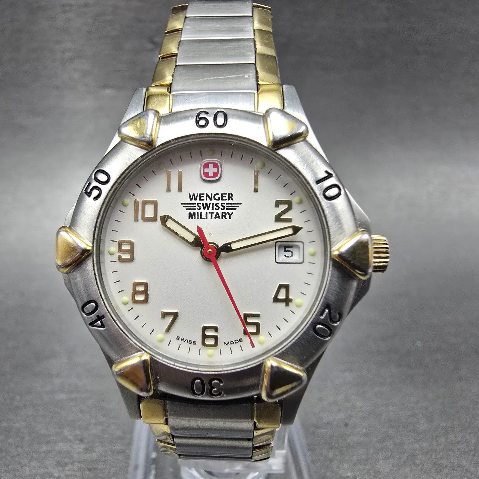 Wenger Swiss Military Dive Watch Women 30mm White Dial TwoTone Date 79052 NewBat0