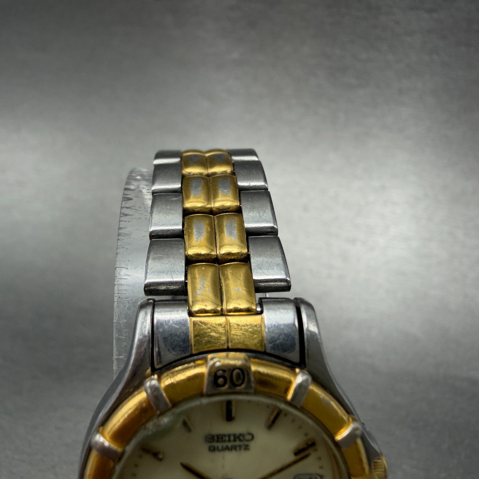 Seiko Sports 50 Watch Women 25mm Luminous Dial Two Tone Date Round New BatteryAB4