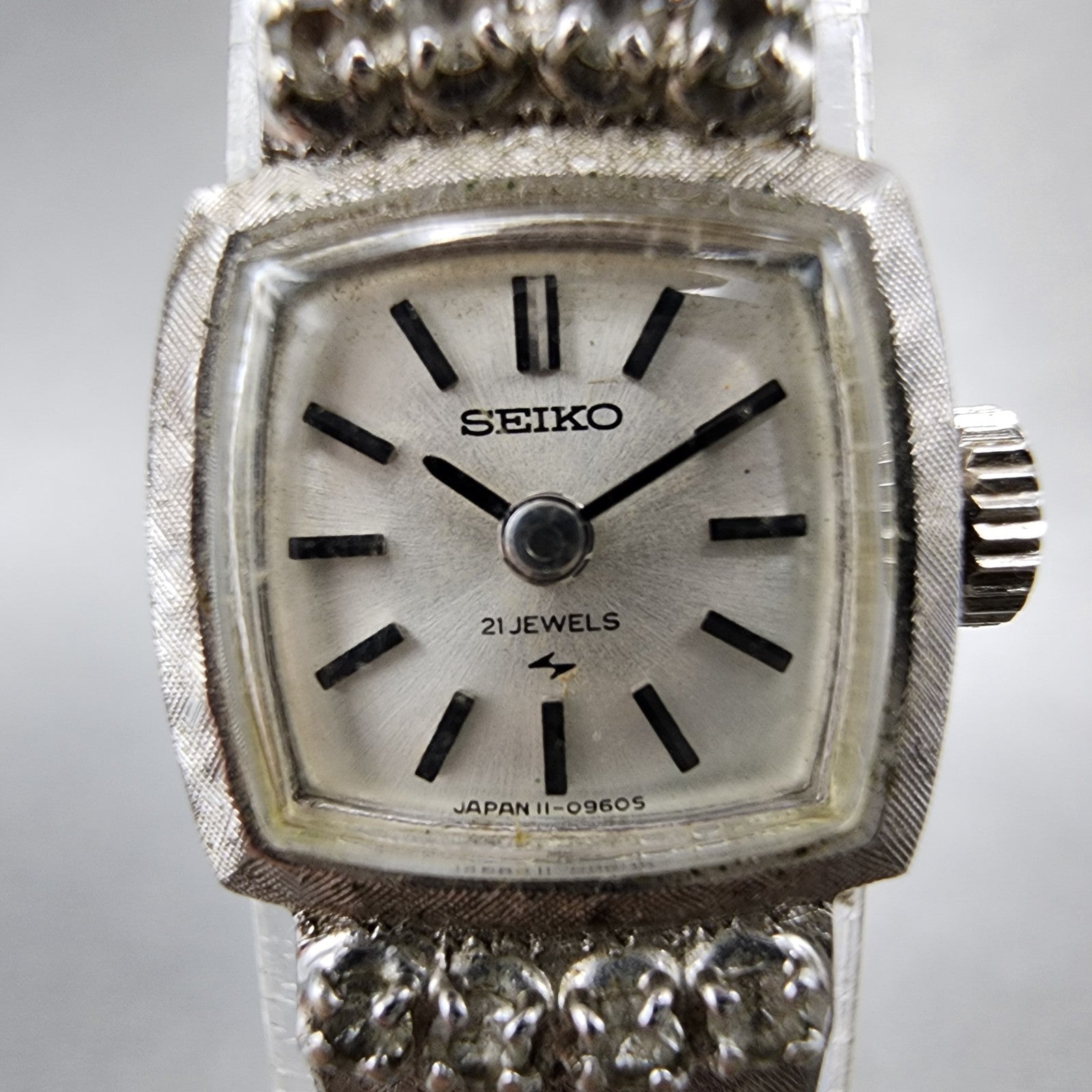 Seiko Watch Women 15mm Silver Dial White Gold Plated Diamonds Manual Wind Runs1