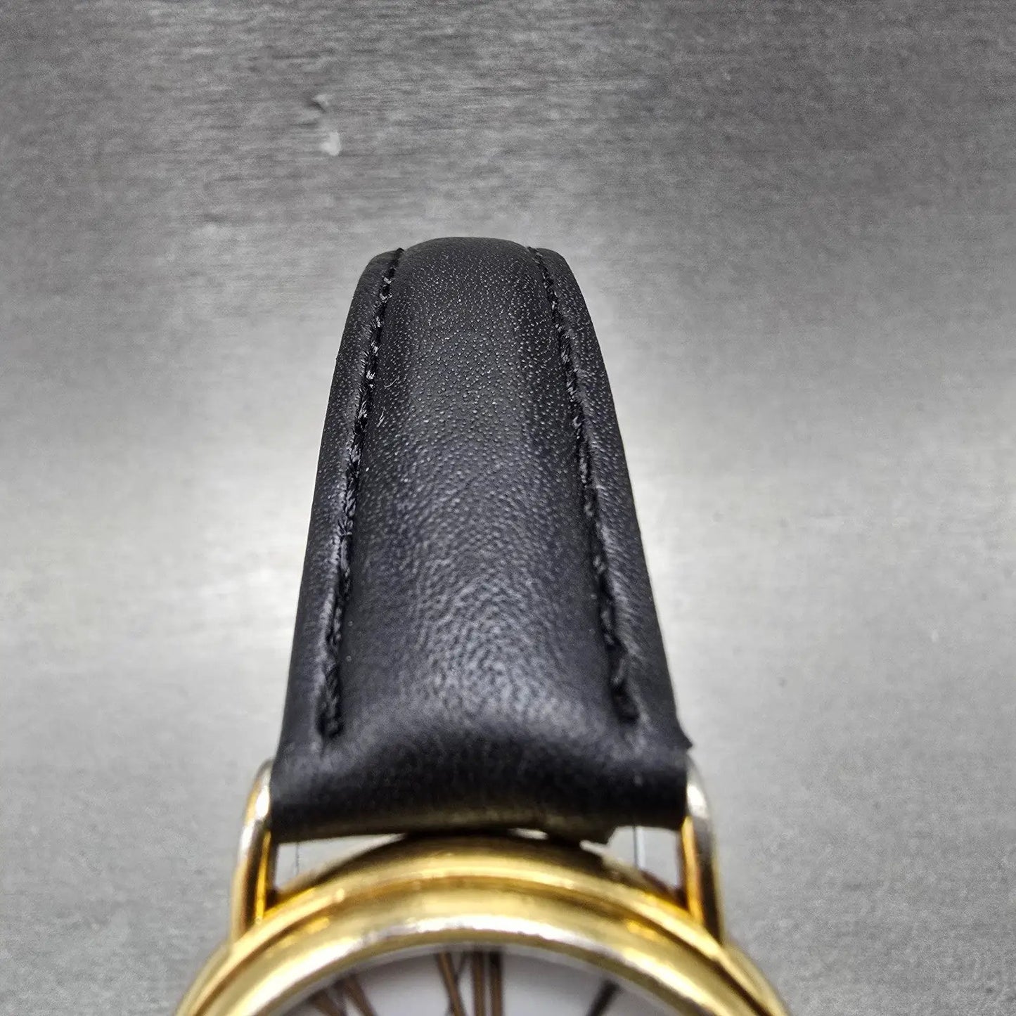 Movado Watch Women 28mm White Dial Gold Tone Round 87-47-825 Round New Battery4