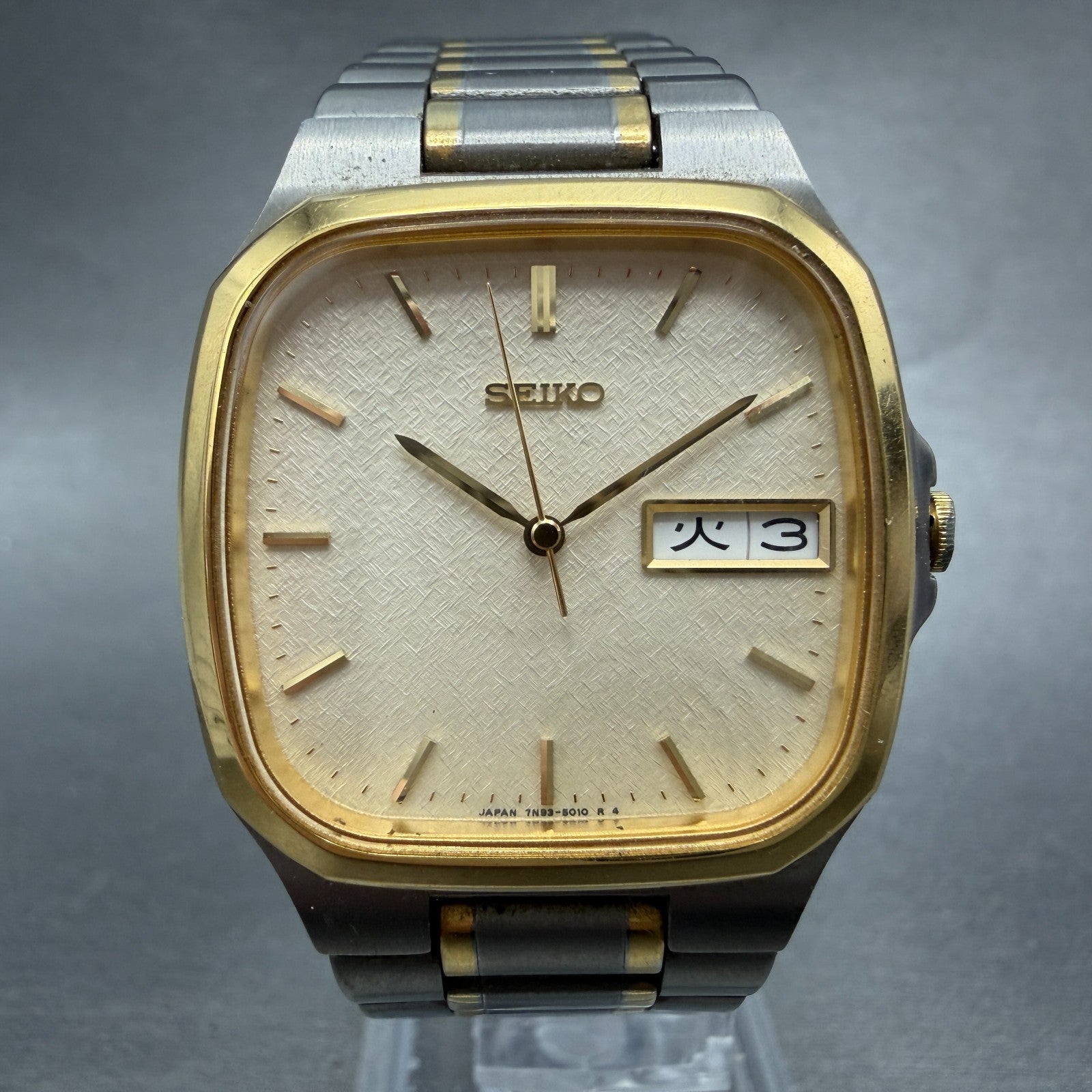 Seiko Watch Men 31mm Champagne Dial Two Tone Titanium Daydate 7N93-5010 New Batt0