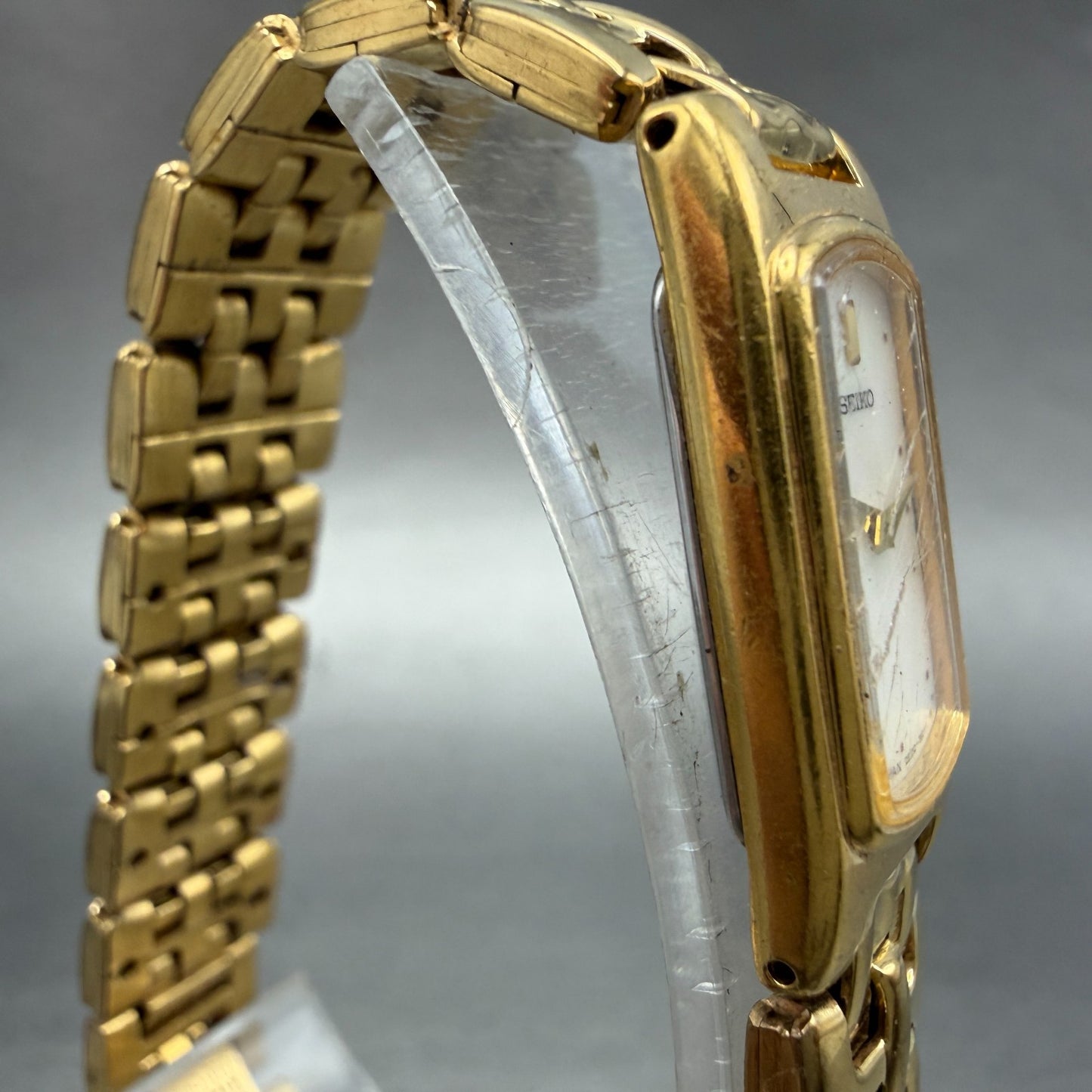 Seiko Tank Watch Women 13mm MOP Dial Gold Tone Rectangle 2E20-7279 New Battery3