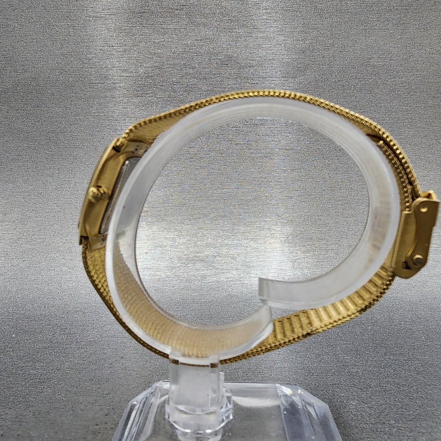 Skagen Tank Watch Women 22mm Champagne Dial Gold Tone Rectangle New Battery6