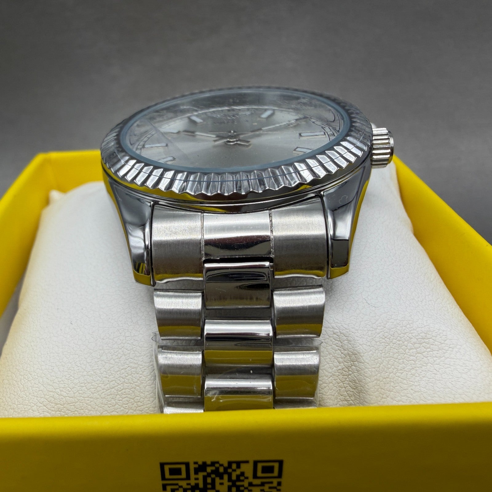 Invicta Specialty Watch Men 41mm Silver Dial Silver Round Fluted Bezel 690132