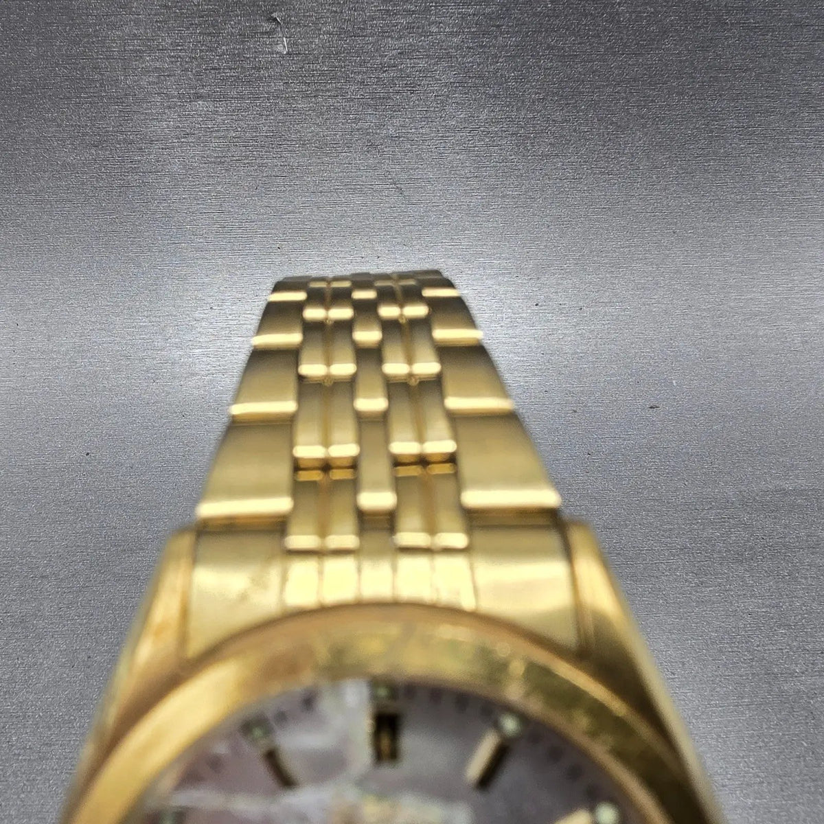 Seiko Sports 50 Watch Men 37mm Silver Dial Gold Tone Date 7N42-8079 PARTS5