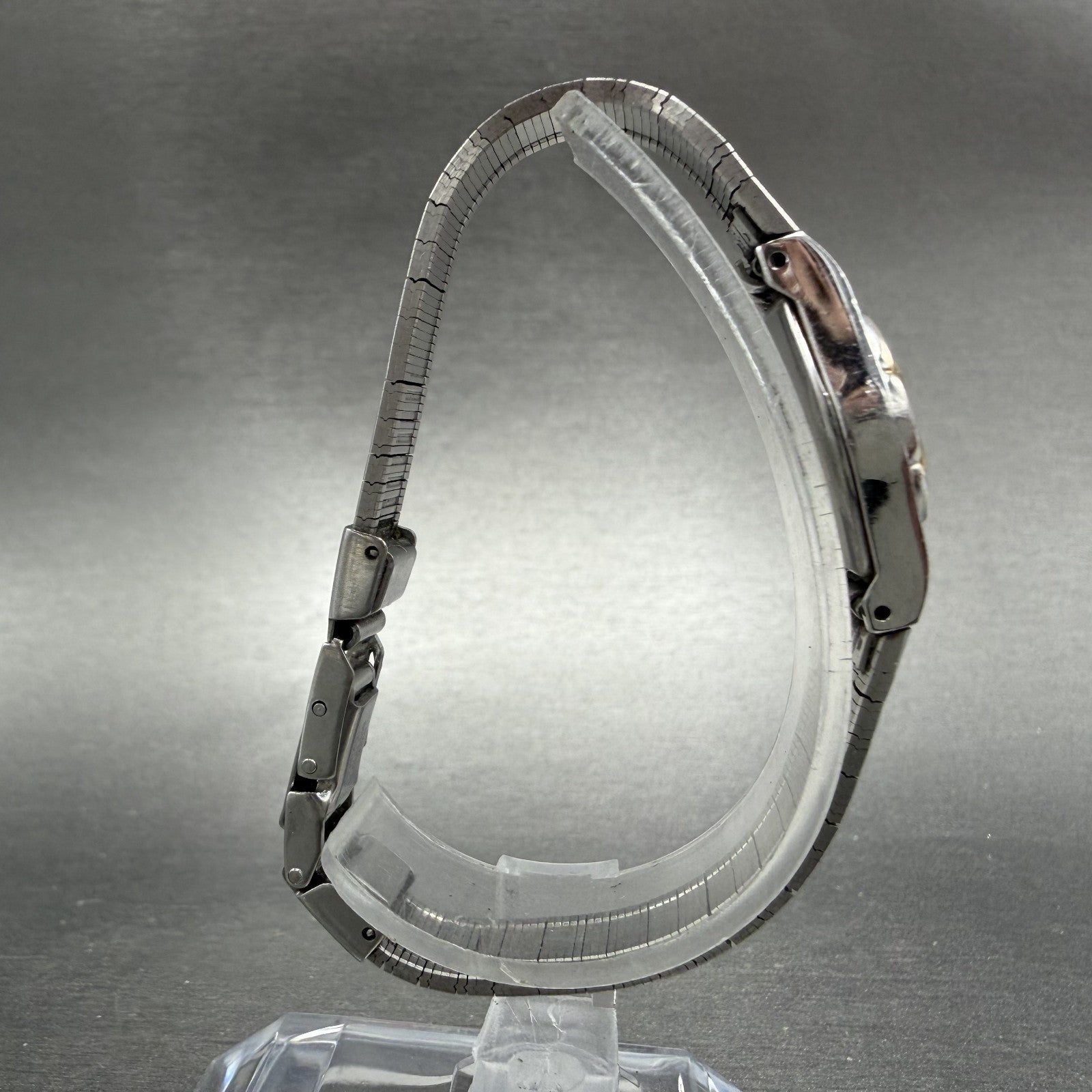 Citizen CQ Watch Women 17mm Silver Dial Silver Tone Round 3220-320247 New Batt8