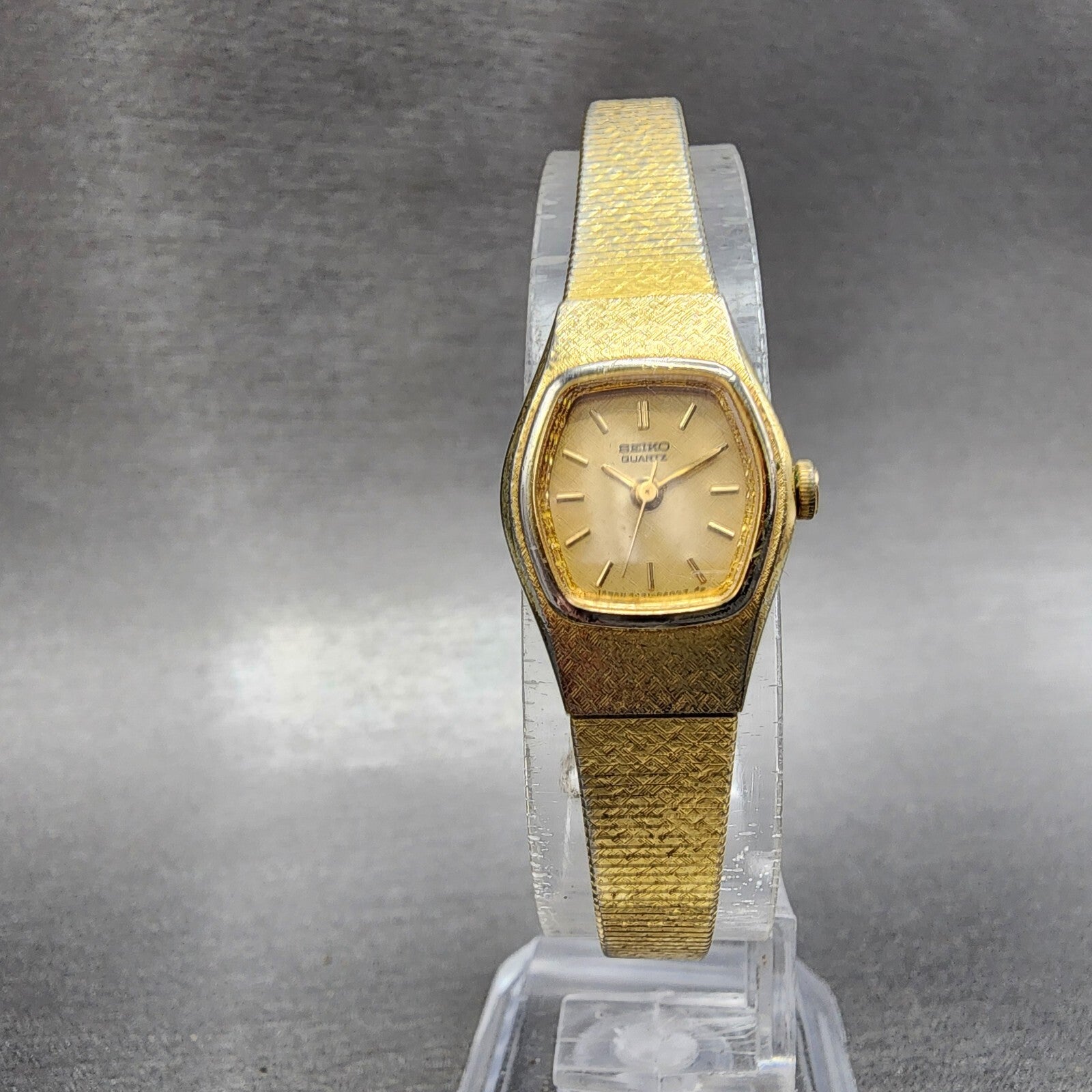 Seiko Watch Women 25mm Gold Dial Gold Tone Hexagon 2C215149 New Batt B123 VTG5