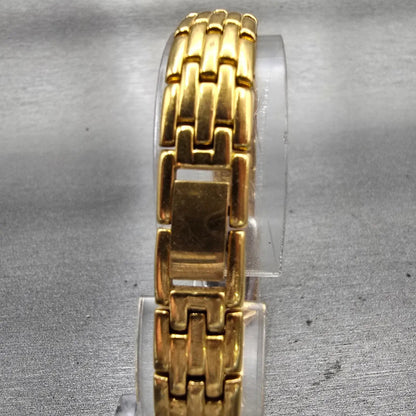 Seiko Watch Women 14mm MOP Dial Gold Tone Gemmed 2E20-7399 New Battery Vintage7