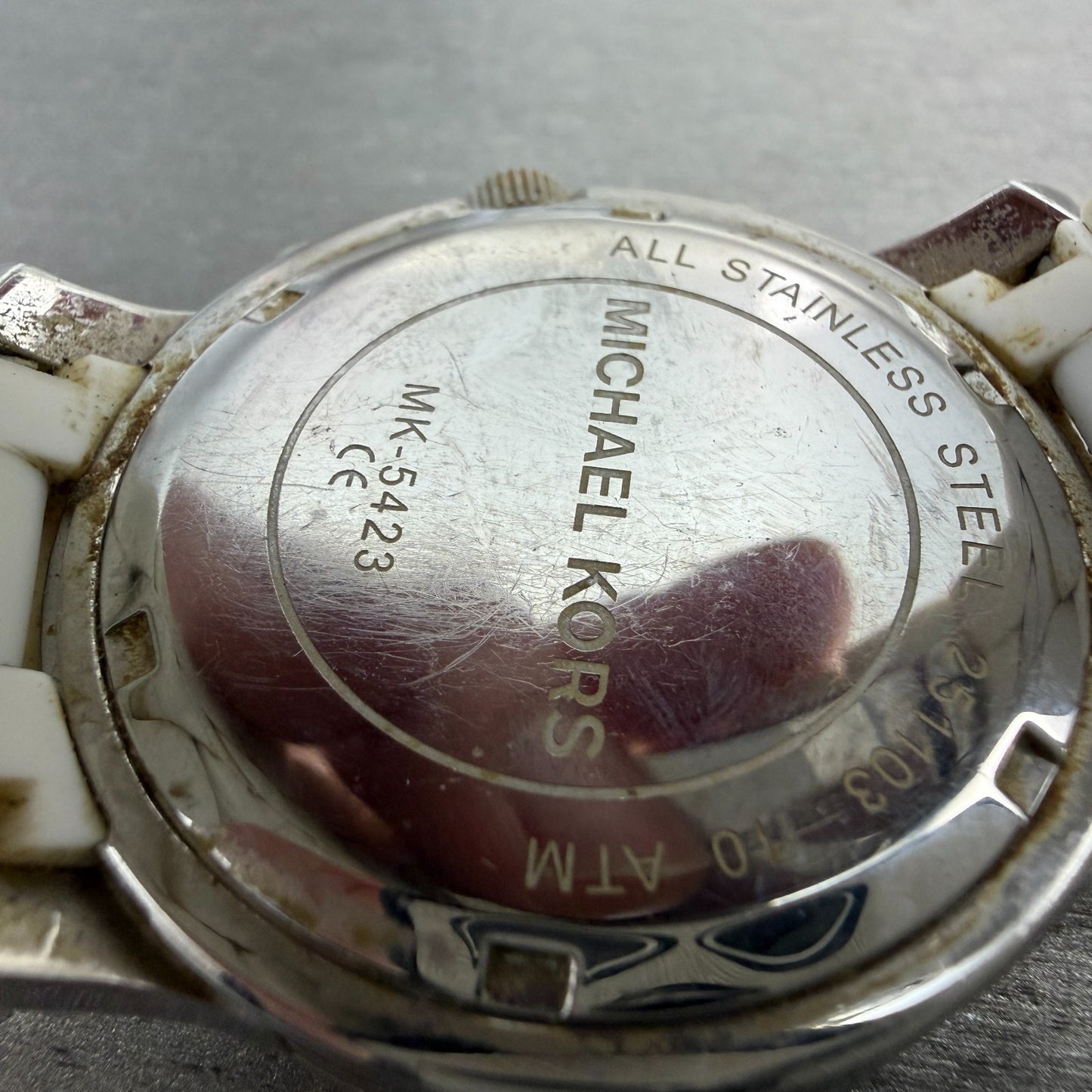 Michael Kors Chronograph Watch Women 39mm Silver Dial Steel MK-5423 New Battery9