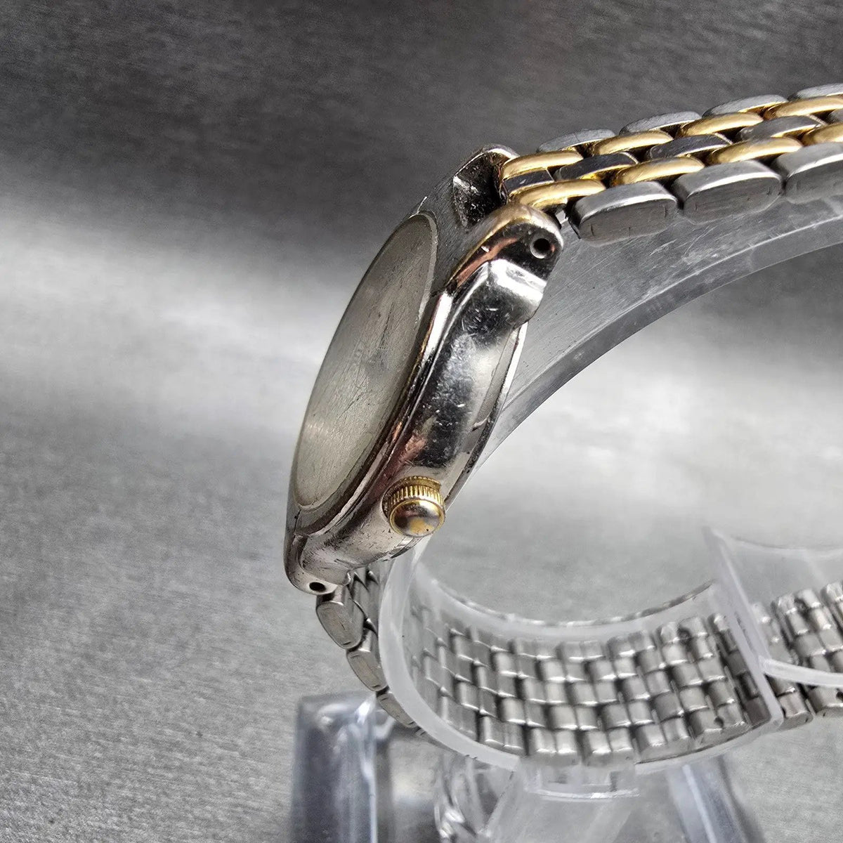 Seiko Watch Women 24mm Ivory Dial Two Tone Round V701-2B90 New Battery Vintage2