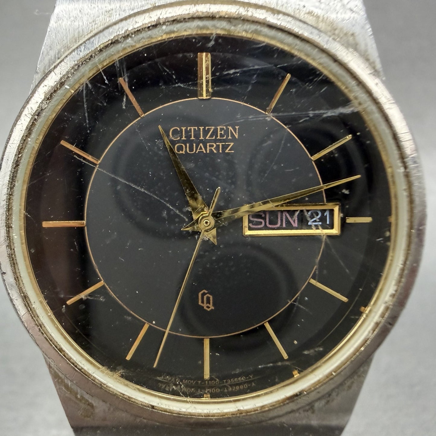 Citizen CQ Watch Men 33mm Black Dial Two Tone Daydate 1100T38502 NewBatt READ!!1