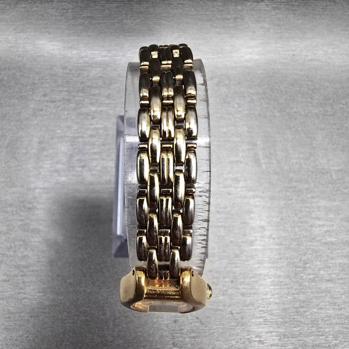 Seiko Watch Women 18mm White Dial Gold Tone Oval 1N01-5C19 New Battery Vintage J4