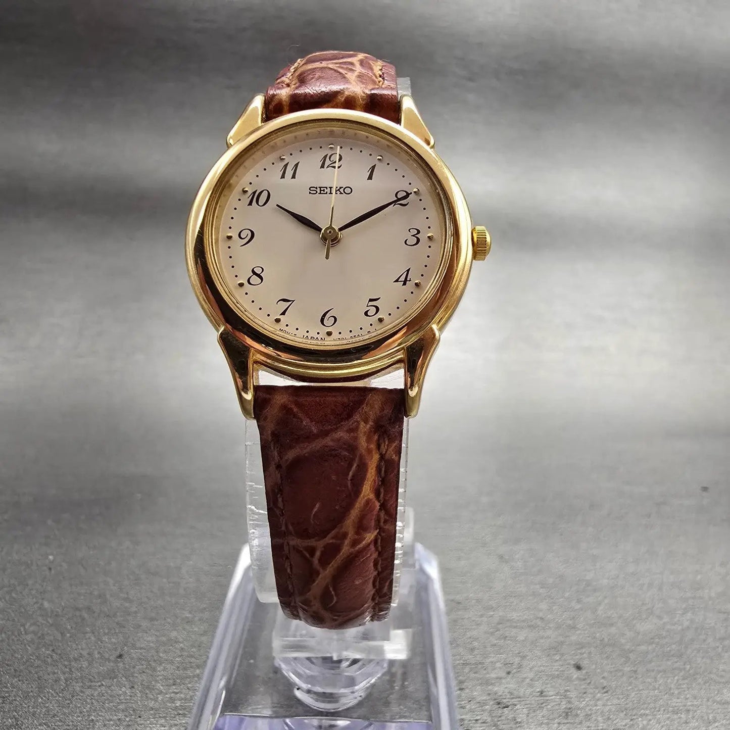 Seiko Watch Women 25mm Ivory Dial Gold Tone Round V701-1930 New Battery Vintage5
