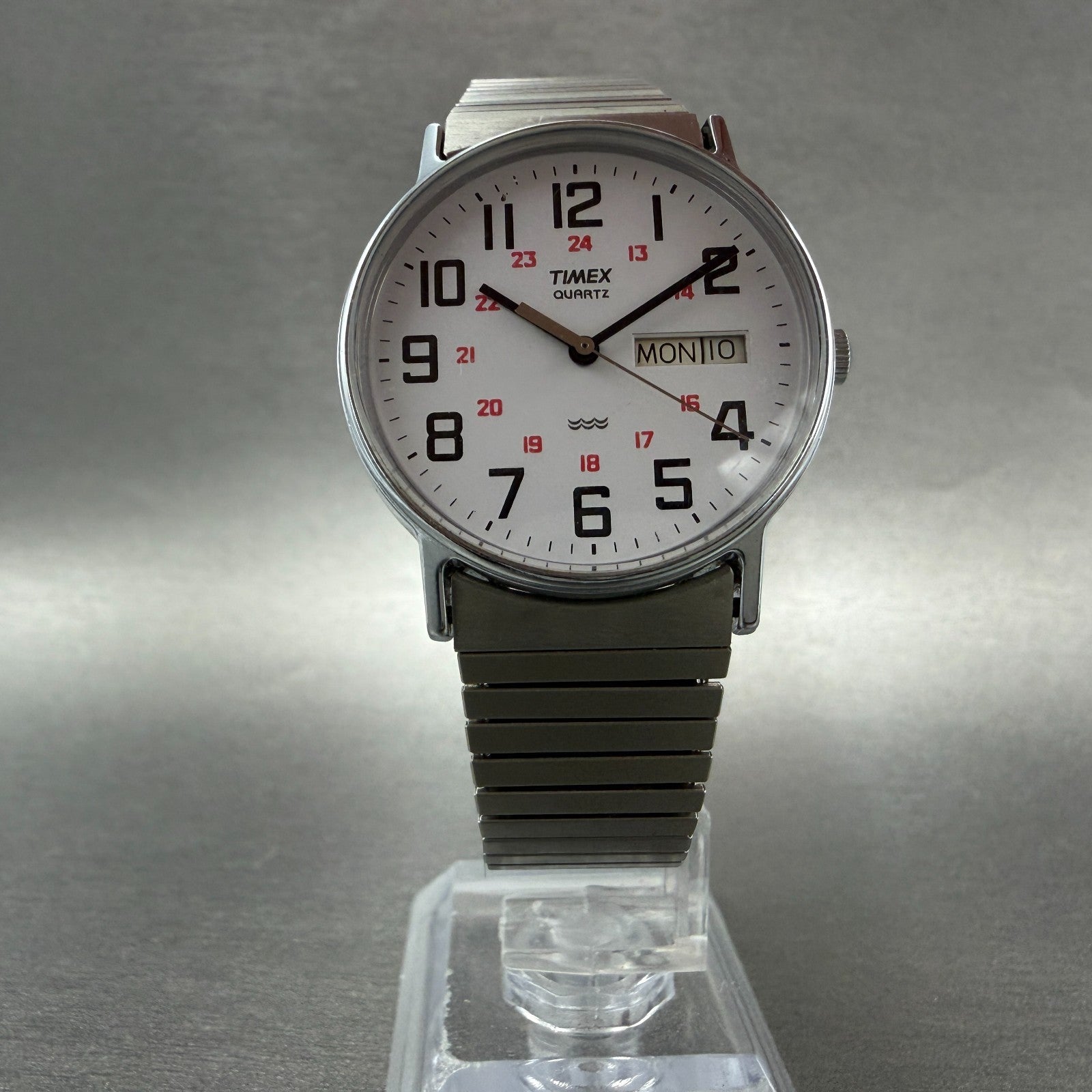 Timex Easy Reader Watch Men 33mm White Dial Silver Tone Round Daydate New Batt5