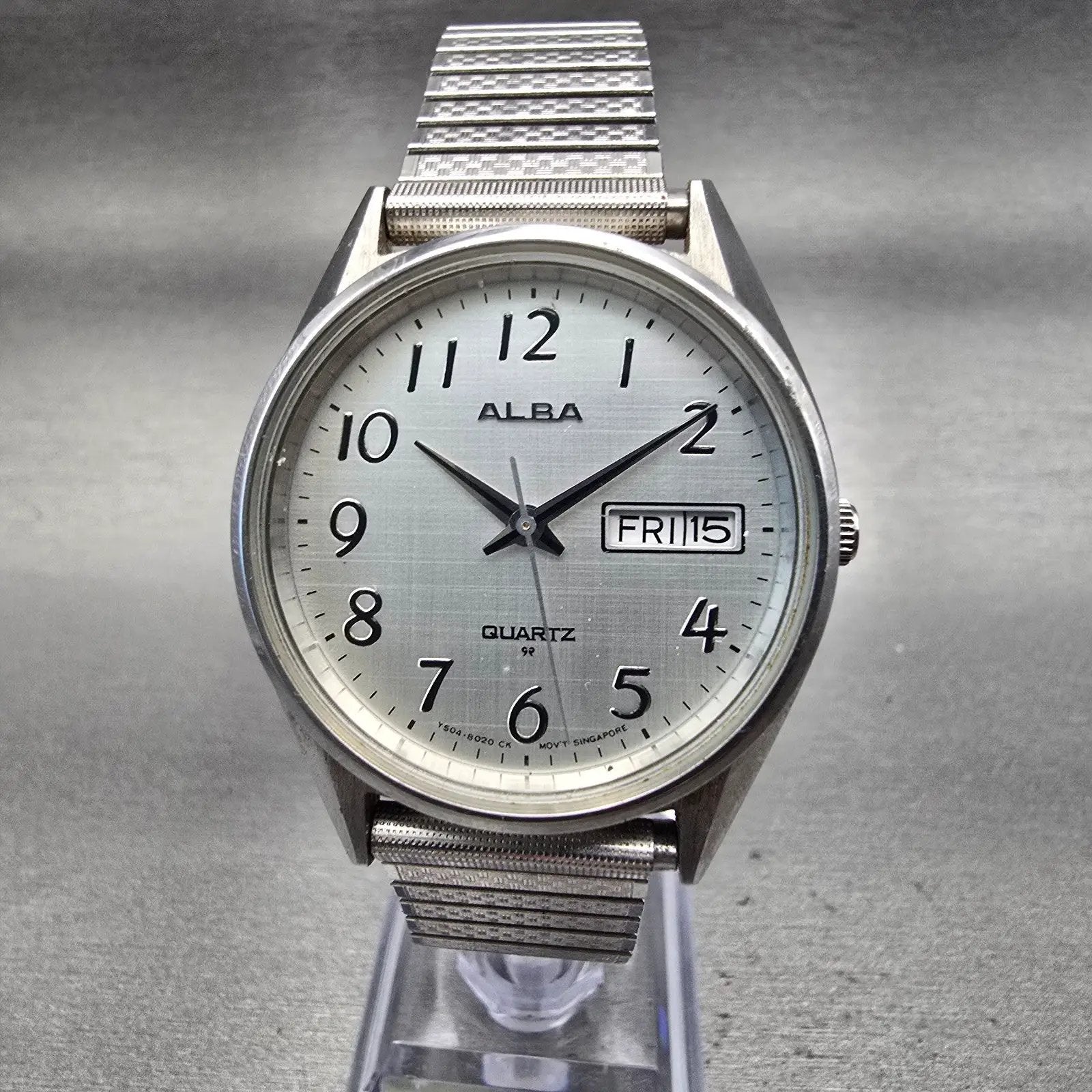 Seiko Alba Watch Men 35mm Silver Dial Silver Tone Daydate Y504-8010 New Battery0