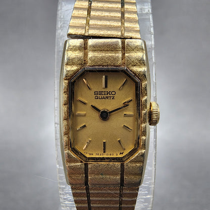 Seiko Tank Watch Women 12mm Champagne Dial Gold Tone 2e205129 New Battery1