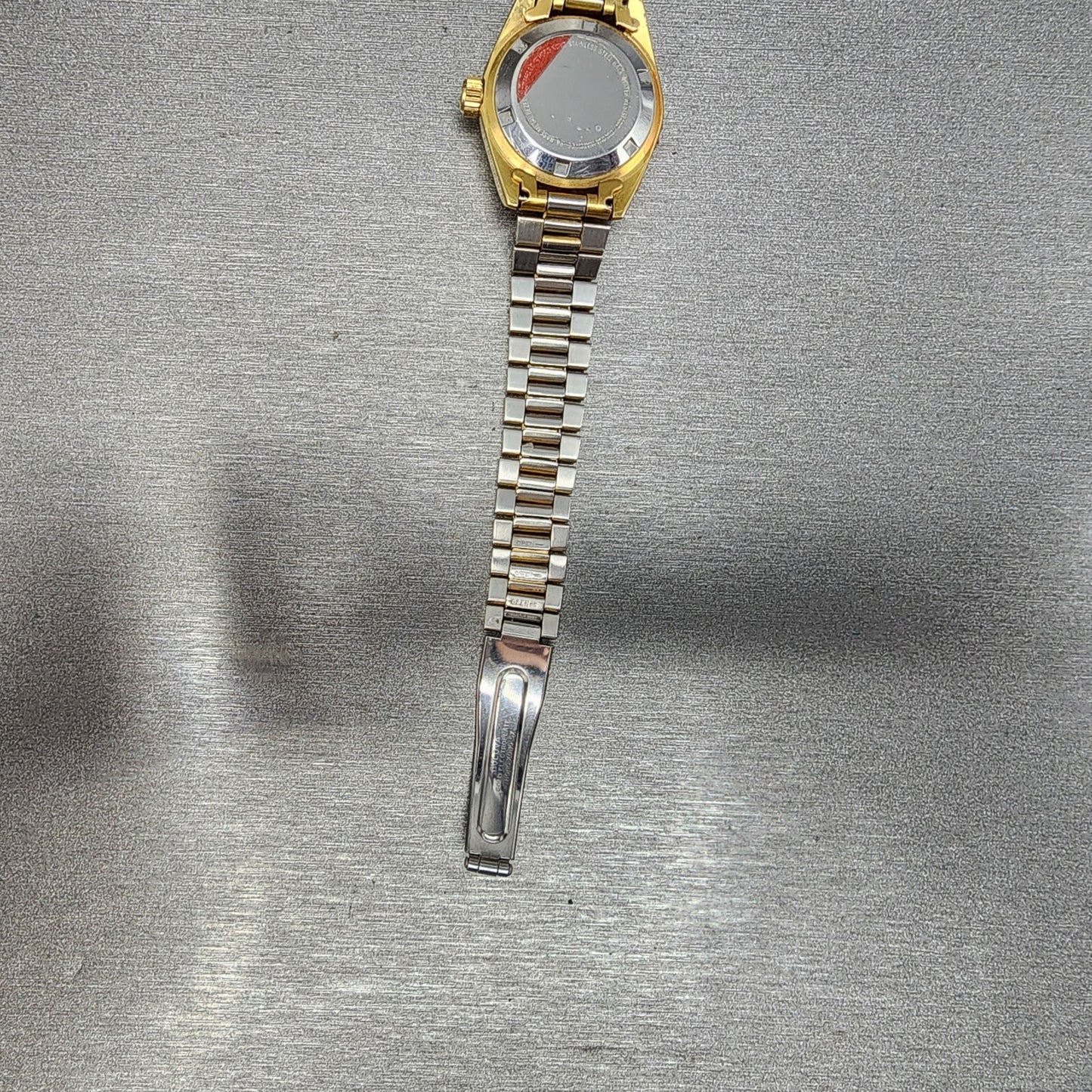 Bulova Watch Women 26mm Gold Dial Gold Tone Date Round BROKEN BAND New Battery10