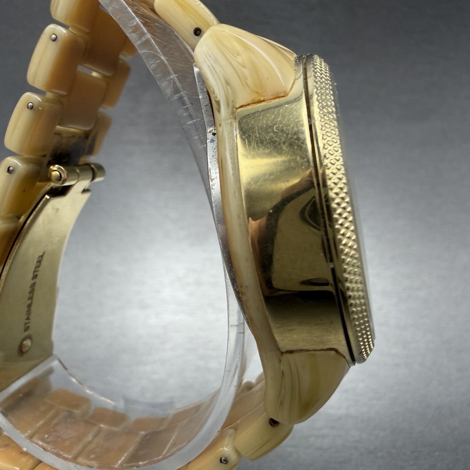 Michael Kors Jet Set Watch Women 37mm MOP Dial Gold Tone Daydate MK-5039 NewBatt3