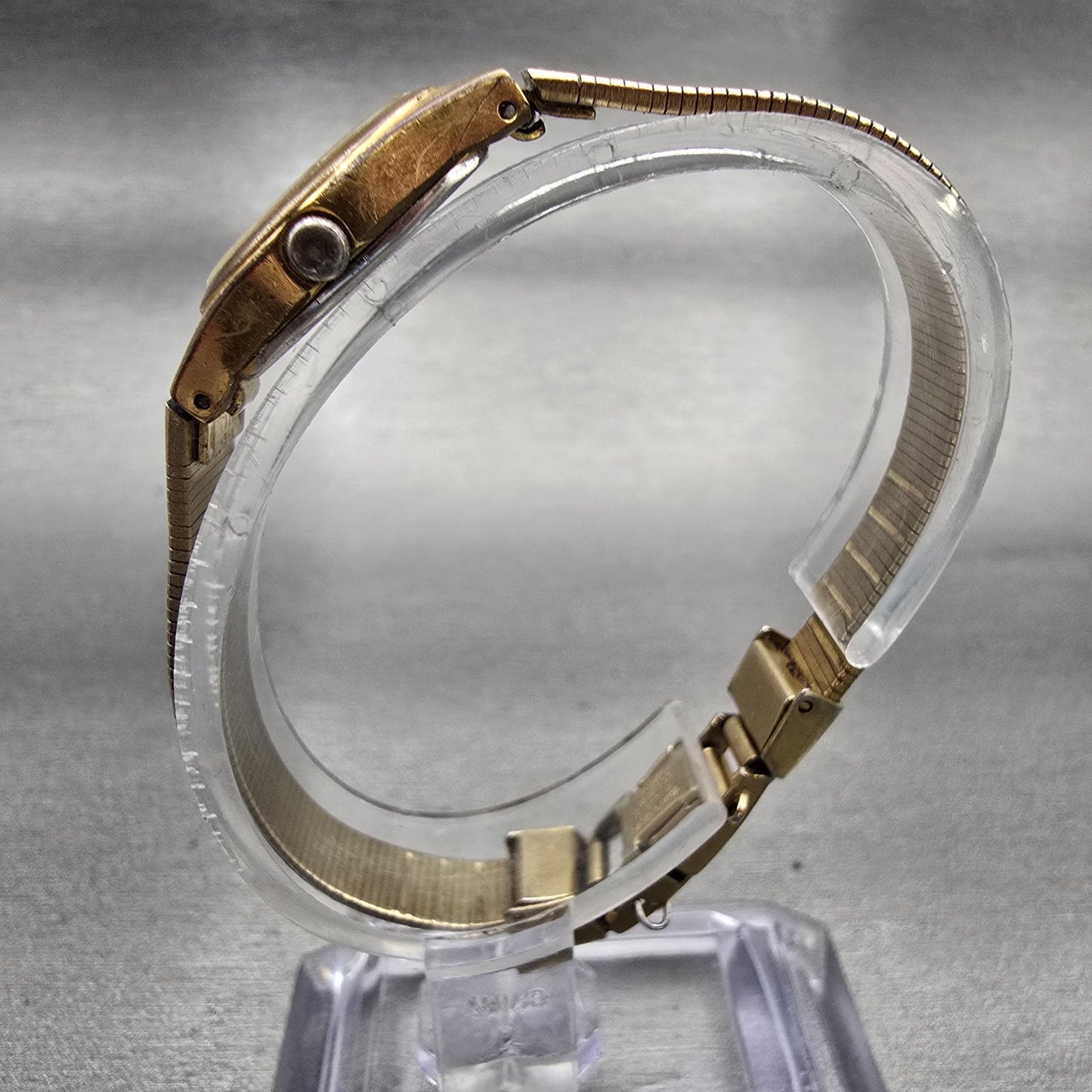 Seiko Watch Women 19mm Champagne Dial Gold Tone Round 4N00-0661 New Battery VTG6