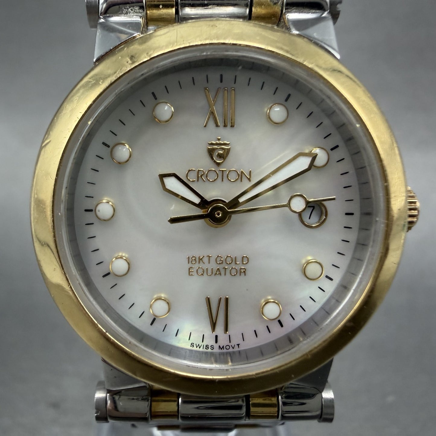 Croton Equator Watch Women 27mm MOP Dial 18K Gold Steel Date New Battery1