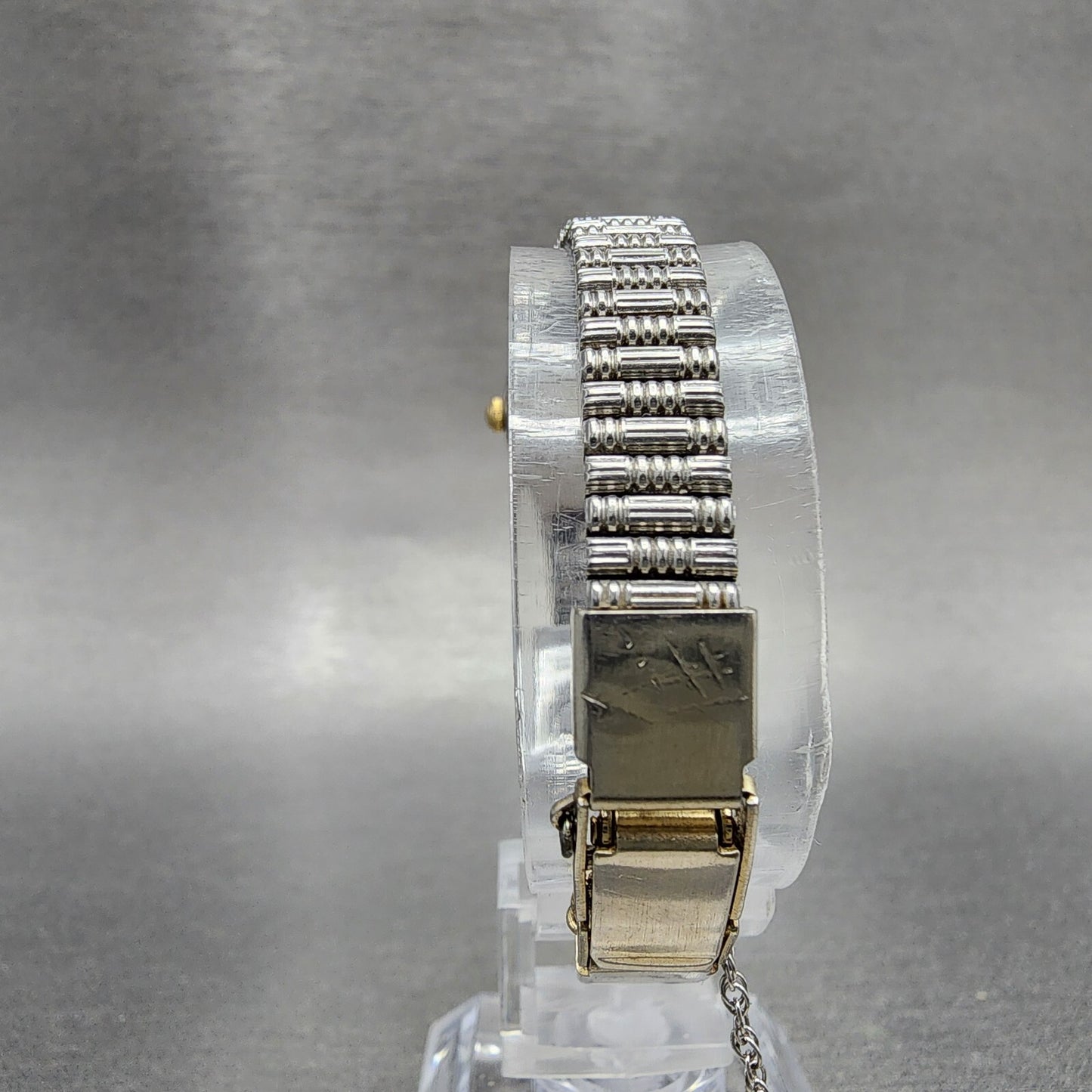 Seiko Watch Women 17mm White Dial Two Tone Oval 2Y015C09 New Battery7