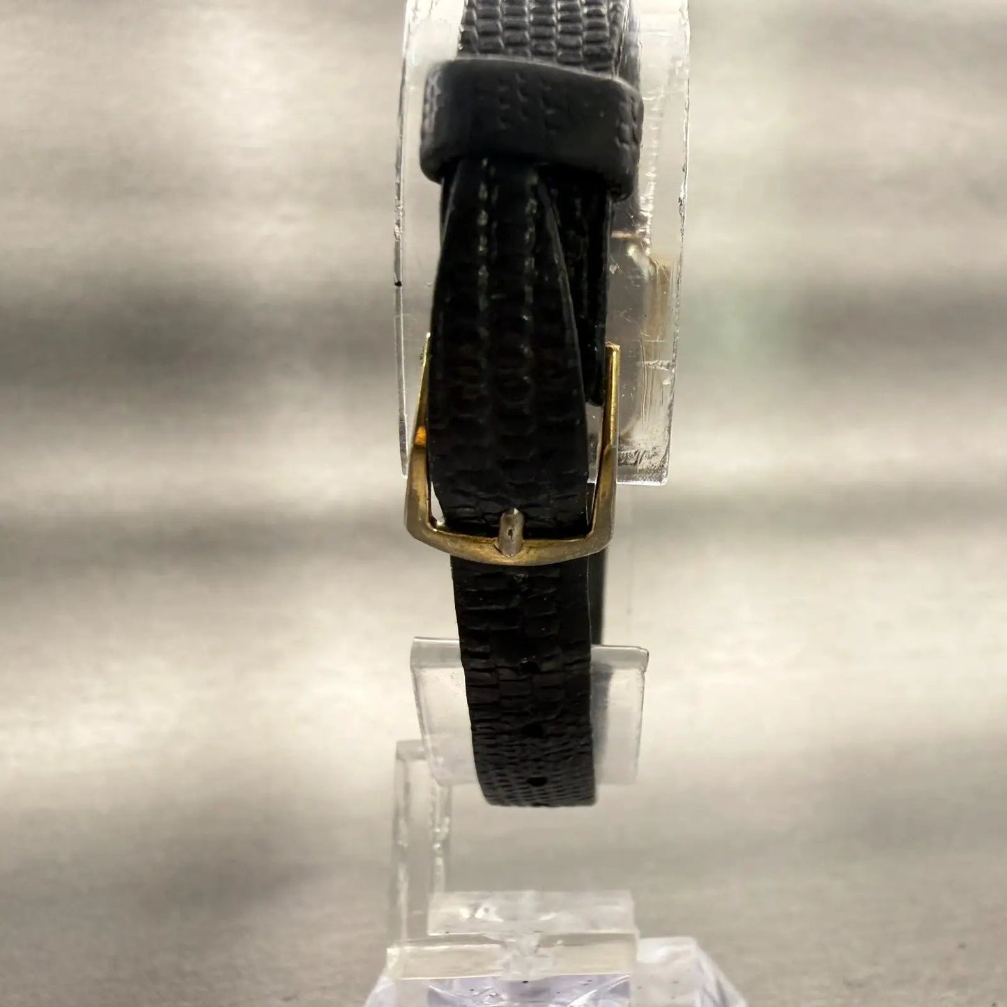 Seiko Watch Women 18mm Ivory Dial Gold Tone Rectangle 1400-8440 New Battery VTG7