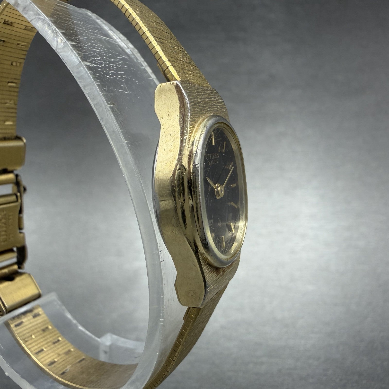 Citizen CQ Watch Women 16mm Black Dial Gold Tone Oval 3220-S16598 New Battery3