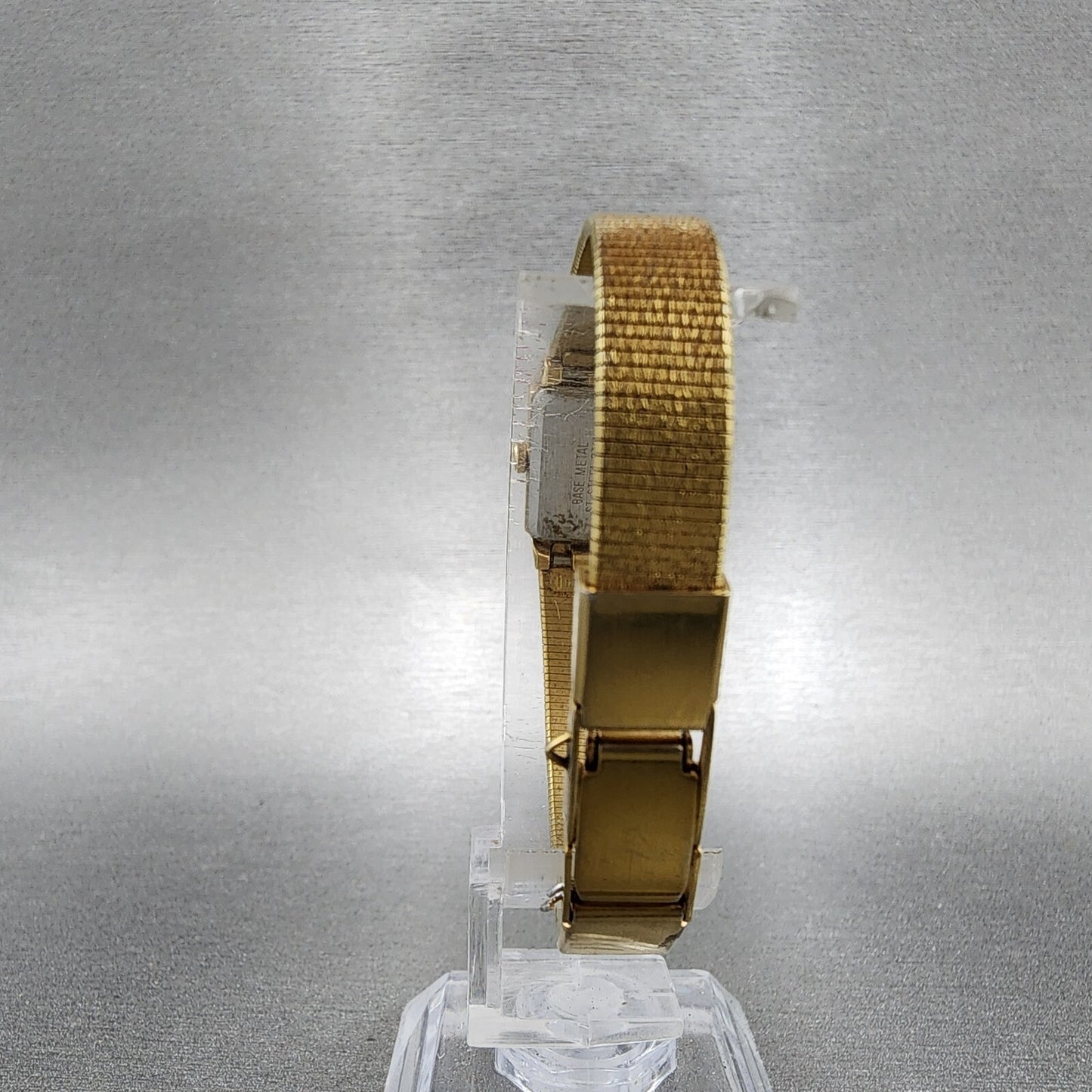 Seiko Tank Watch Women 12mm Gold Dial Gold Tone Rectangle 2E206479 New Battery7