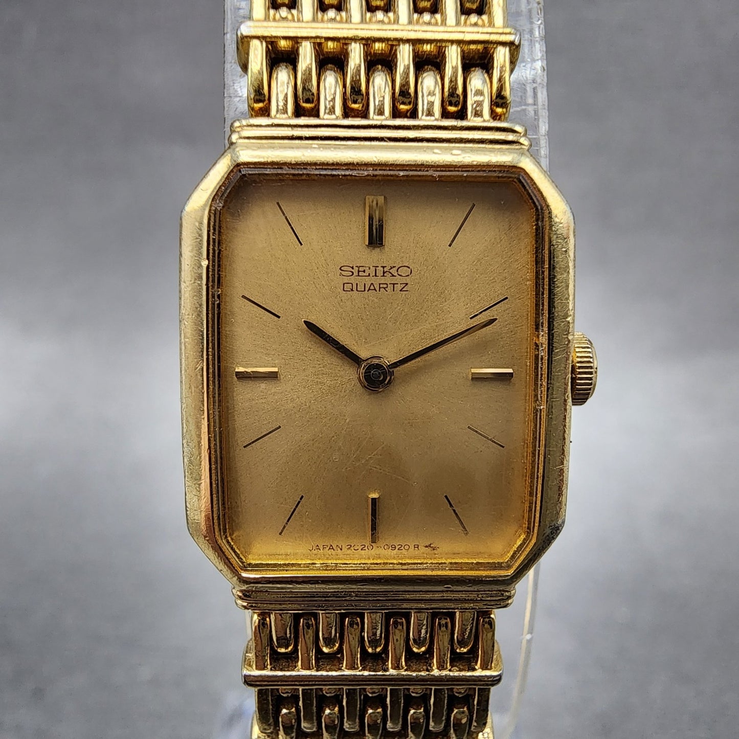 Seiko Tank Watch Women 16mm Champagne Dial Gold Tone 2c205449 New Battery1