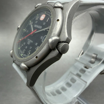 Wenger SMT Watch Men 35mm Black Dial Steel Date Round 095.0695 New Battery2