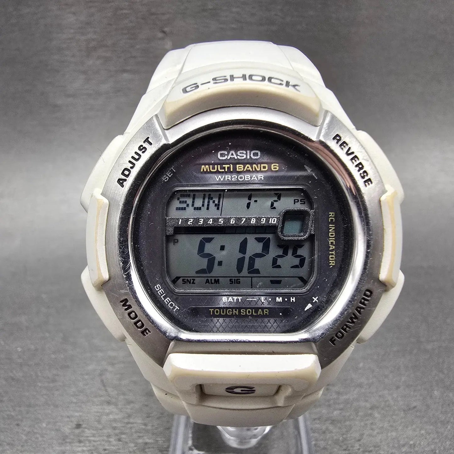 Casio G-Shock GW-M850 Watch Men 42mm White Alarm Chronograph Digital Solar RunsL0