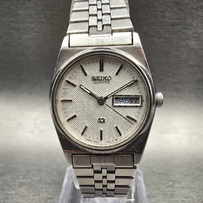 Seiko SQ Watch Women 23mm Silver Dial Silver Tone Daydate 2A23-0029 New Battery0