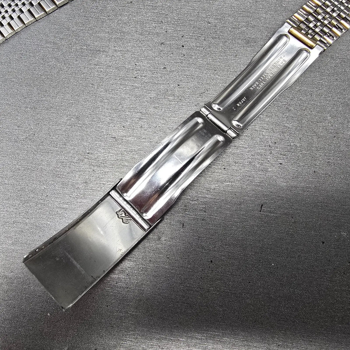Seiko Bracelet 19mm Stainless Steel Gold Tone Tri Folding Clasp Vintage Japan Z214