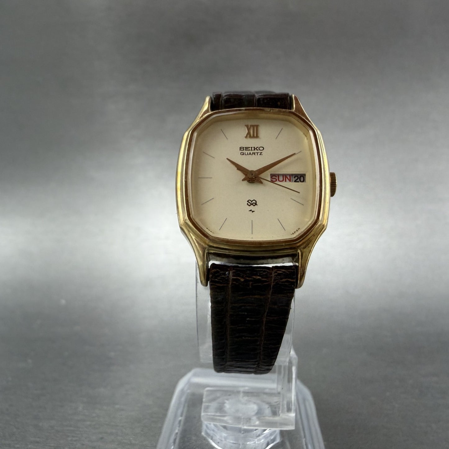 Seiko SQ Watch Women 22mm Cream Dial Gold Tone Daydate 8523-5079 New Battery5