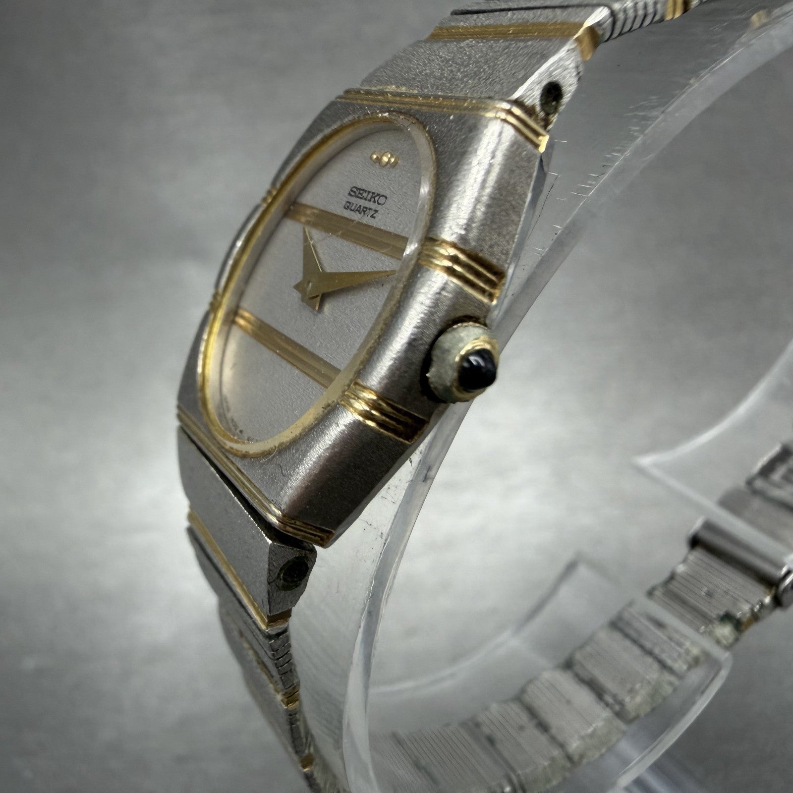 Seiko Watch Women 19mm Silver Dial Two Tone Oval Vintage 1400-8510 New Battey2