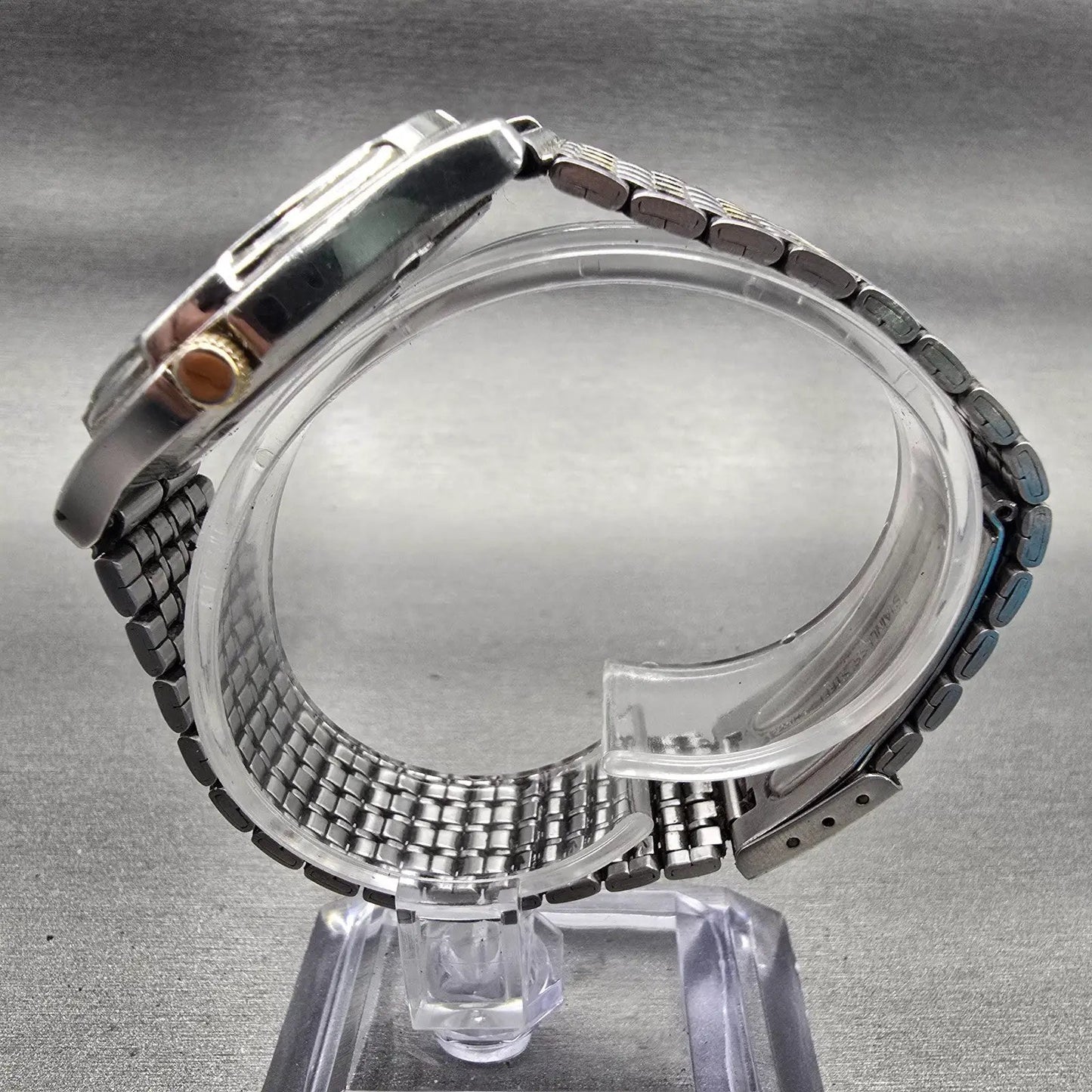 Seiko Watch Men 36mm Champagne Dial Silver Tone Round 7N01-0AL0 New Battery VTG6