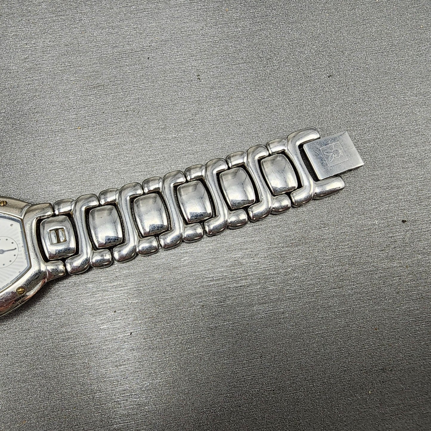 Playboy Watch Unisex 29mm White Dial Silver Tone Oval New battery MISSING CLASP7