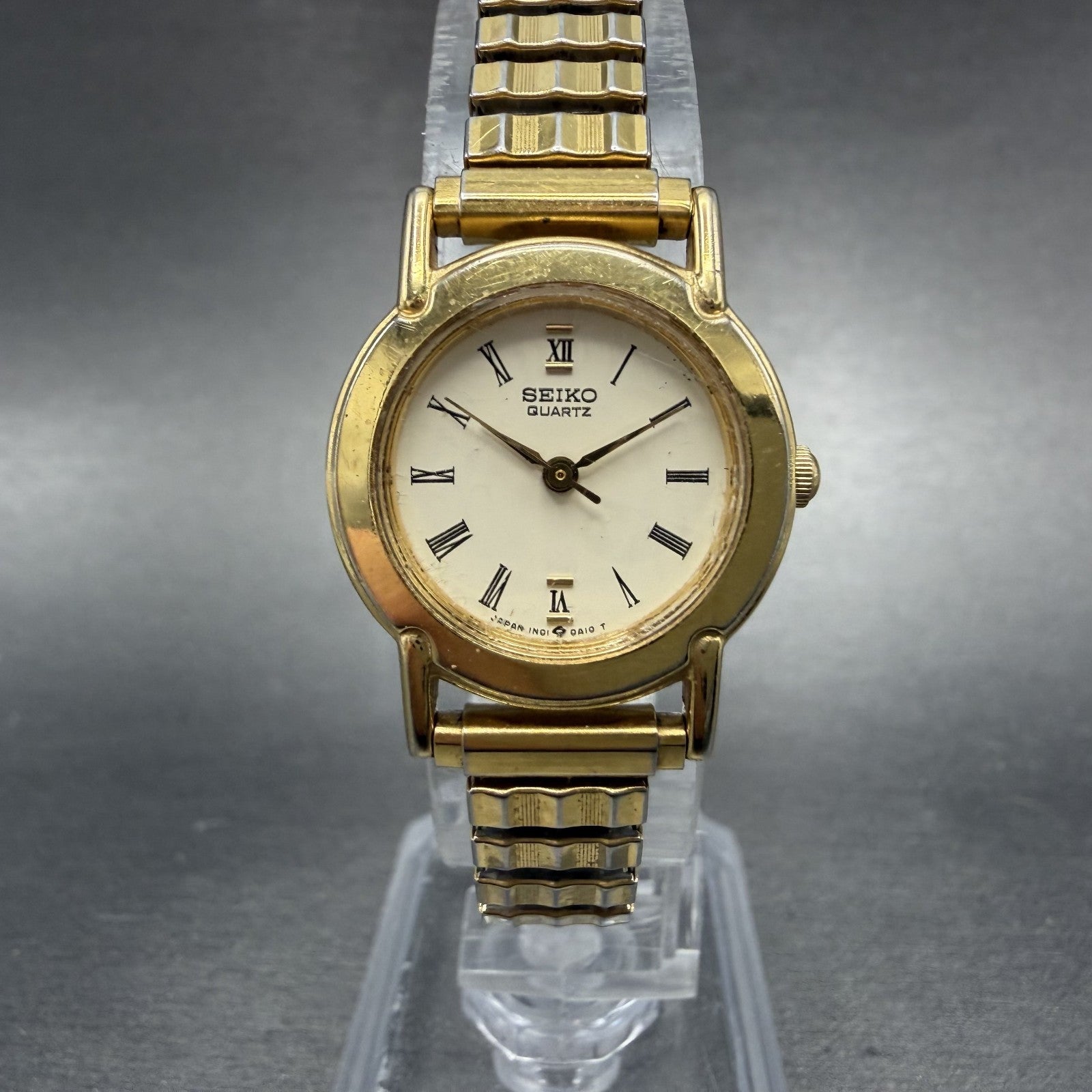Seiko Watch Women 22mm White Dial Gold Tone Round 1N01-0A19 New Battery0