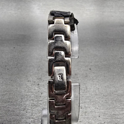 Bulova Watch Women 16mm Silver Dial Silver Tone Rectangle 96L43 New Battery7