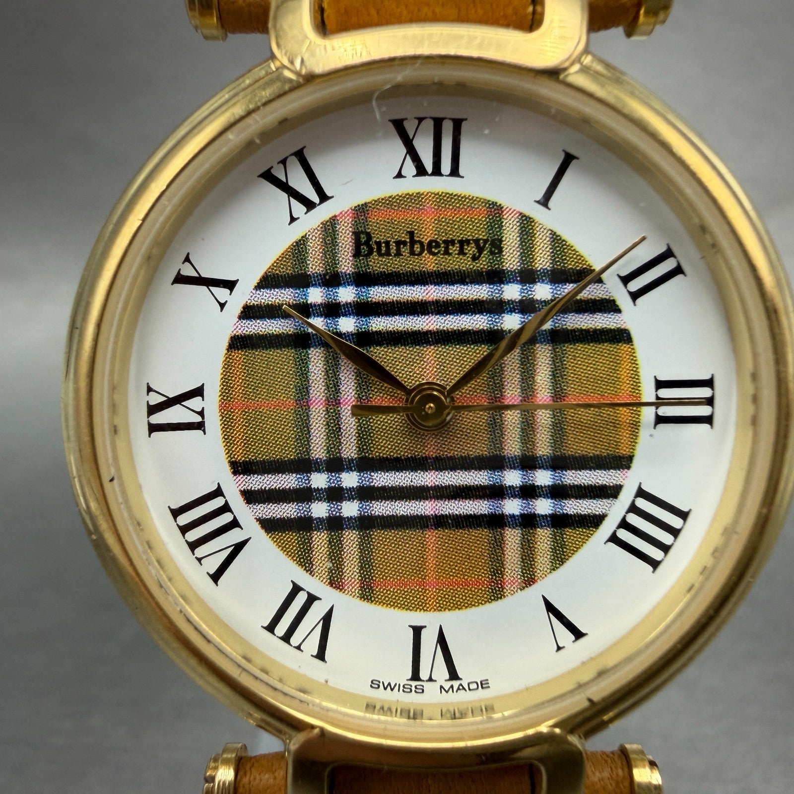 Burberry Watch Men 32mm White Dial Gold Tone Round 11200G New Battery1