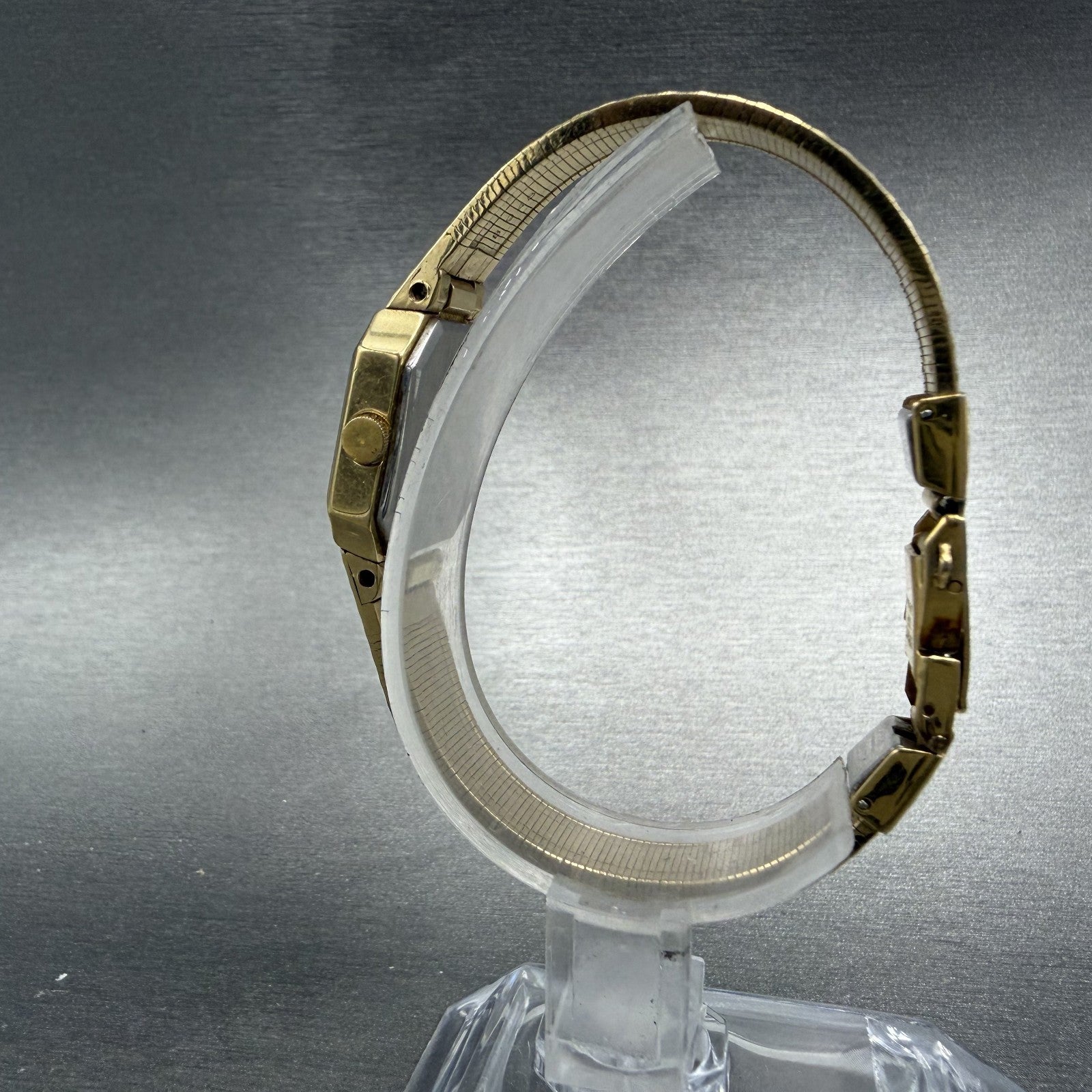 Seiko Watch Women 19mm White Dial gold Tone Octagon VTG 2320-6590 New Battery6