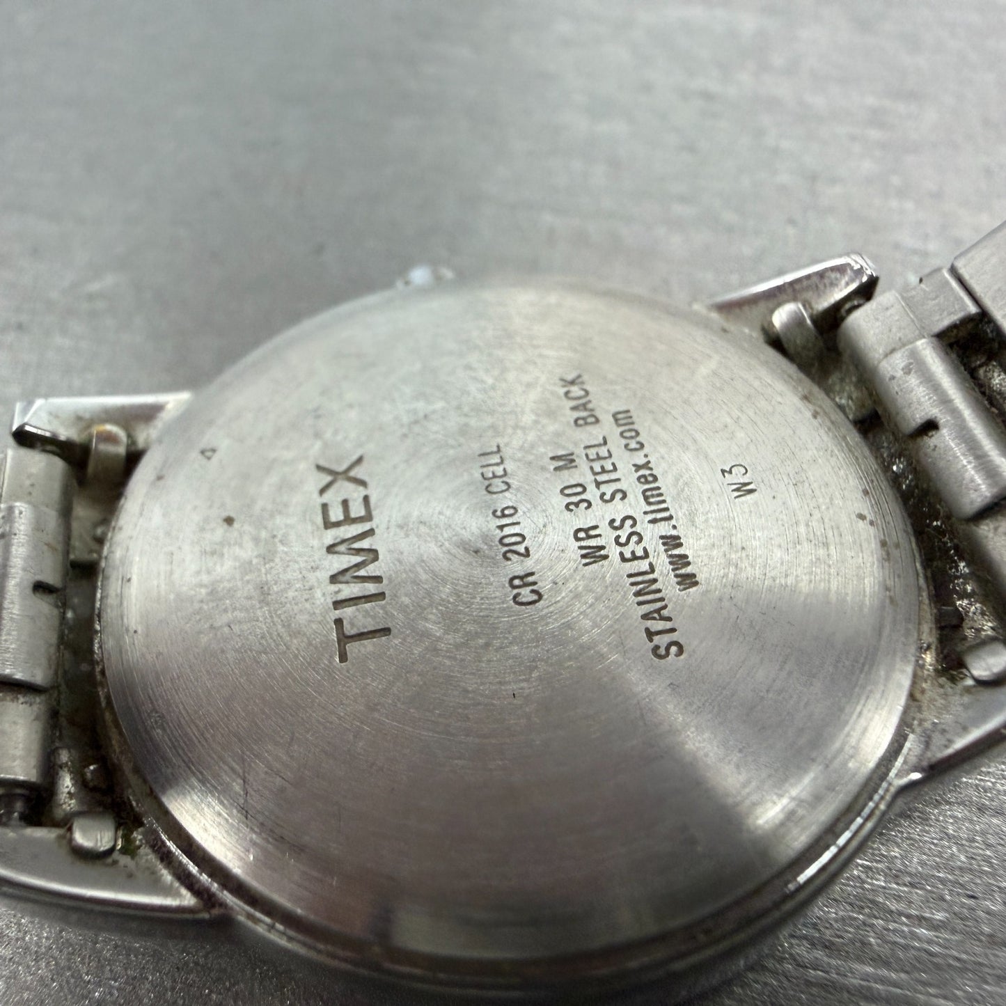 Timex Easy Reader Watch Men 35mm White Dial Two Tone Date Round New Battery9